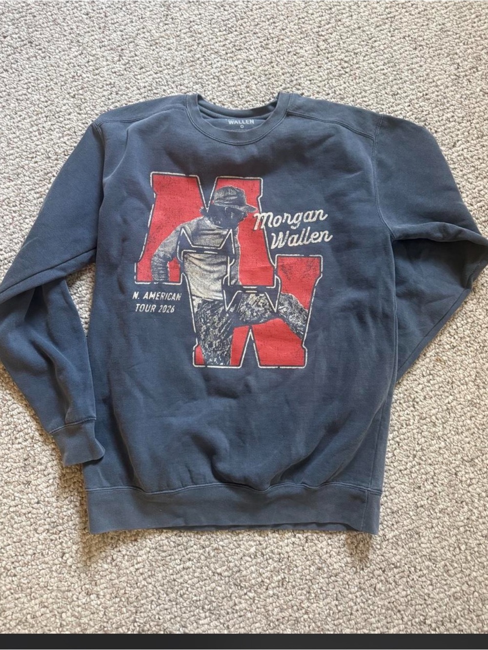 Morgan Wallen Navy Sweatshirt 2026 Still the Problem Tour, Size medium